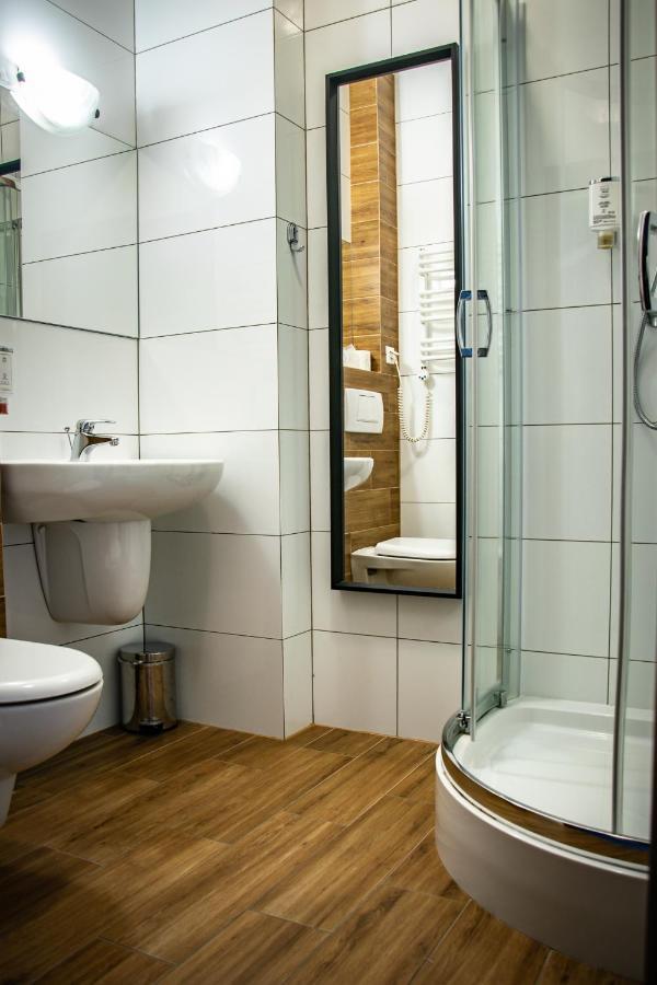 Hotel Ach To Tu Leszno  Exterior photo