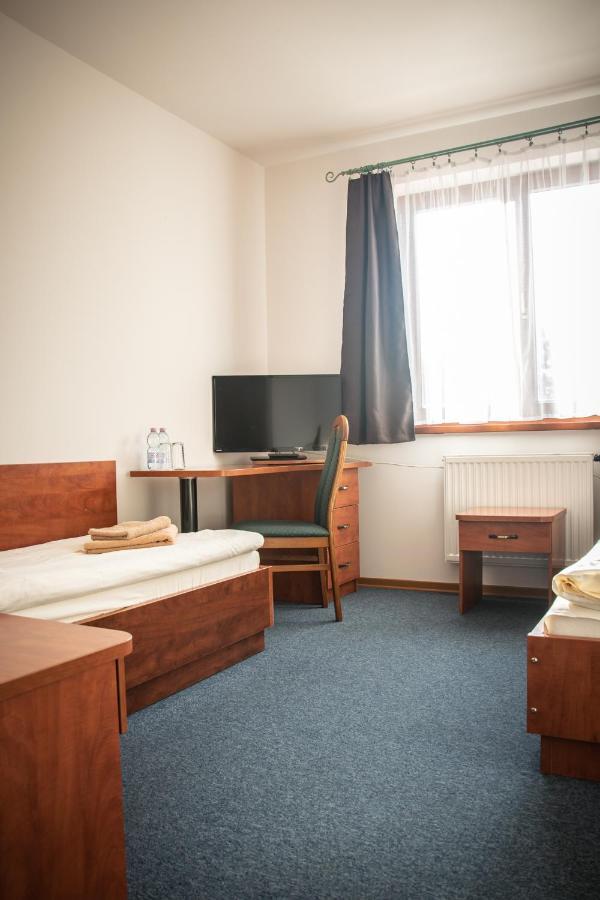 Hotel Ach To Tu Leszno  Exterior photo